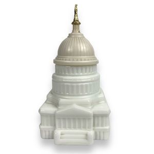 Avon Vintage‎ 1970's The Capitol Decanter A14Q353